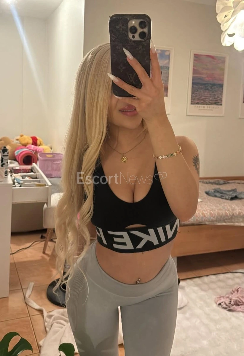 alysa — İstanbul Escort — fotoğraf 1