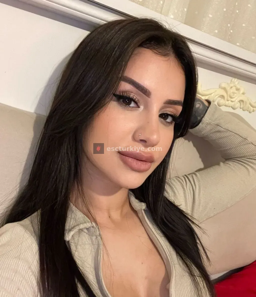 Angelina — İstanbul Escort — fotoğraf 1