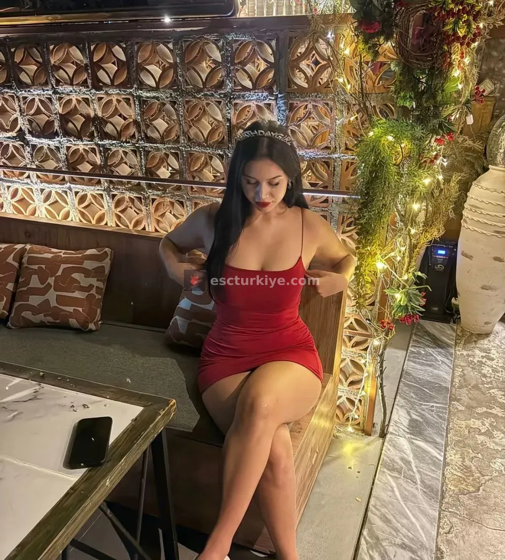 Lena — İstanbul Escort — fotoğraf 1