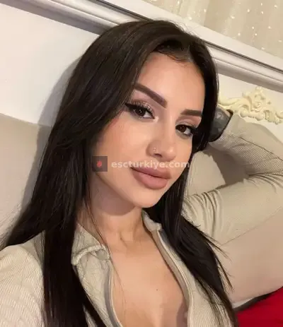 Angelina — İstanbul Escort